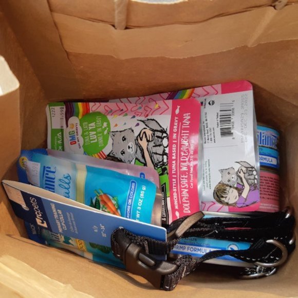 🐾25% of ALL Sales to the BCSPCA, Animal Food Bank, Animal Shelter🐾 - Picture 3 of 3